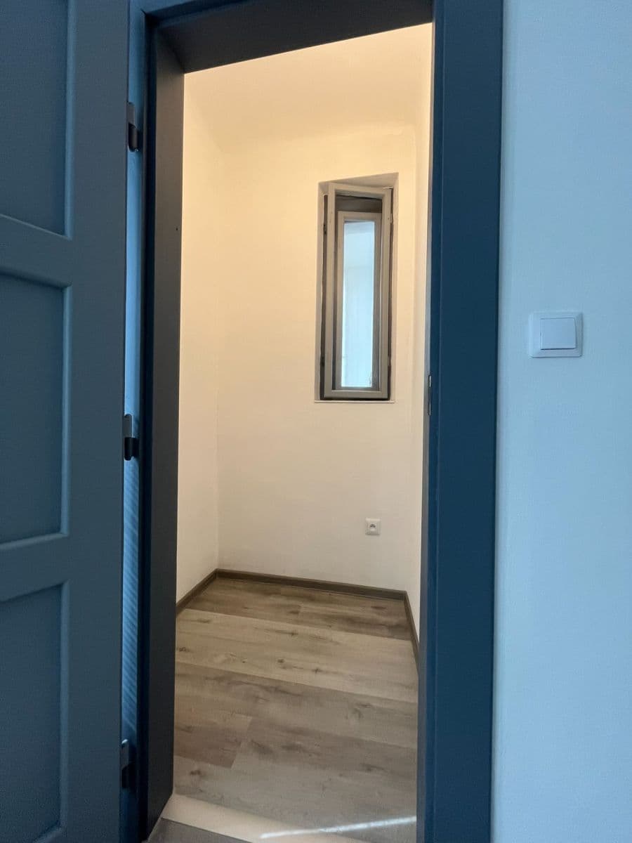 1 bedroom with open-plan kitchen flat to rent, 56 m², Na Vyhlídce, Jihlava, Vysočina Region 1 bedroom with open-plan kitchen flat to rent, 56 m², Na Vyhlídce, Jihlava, Vysočina Region