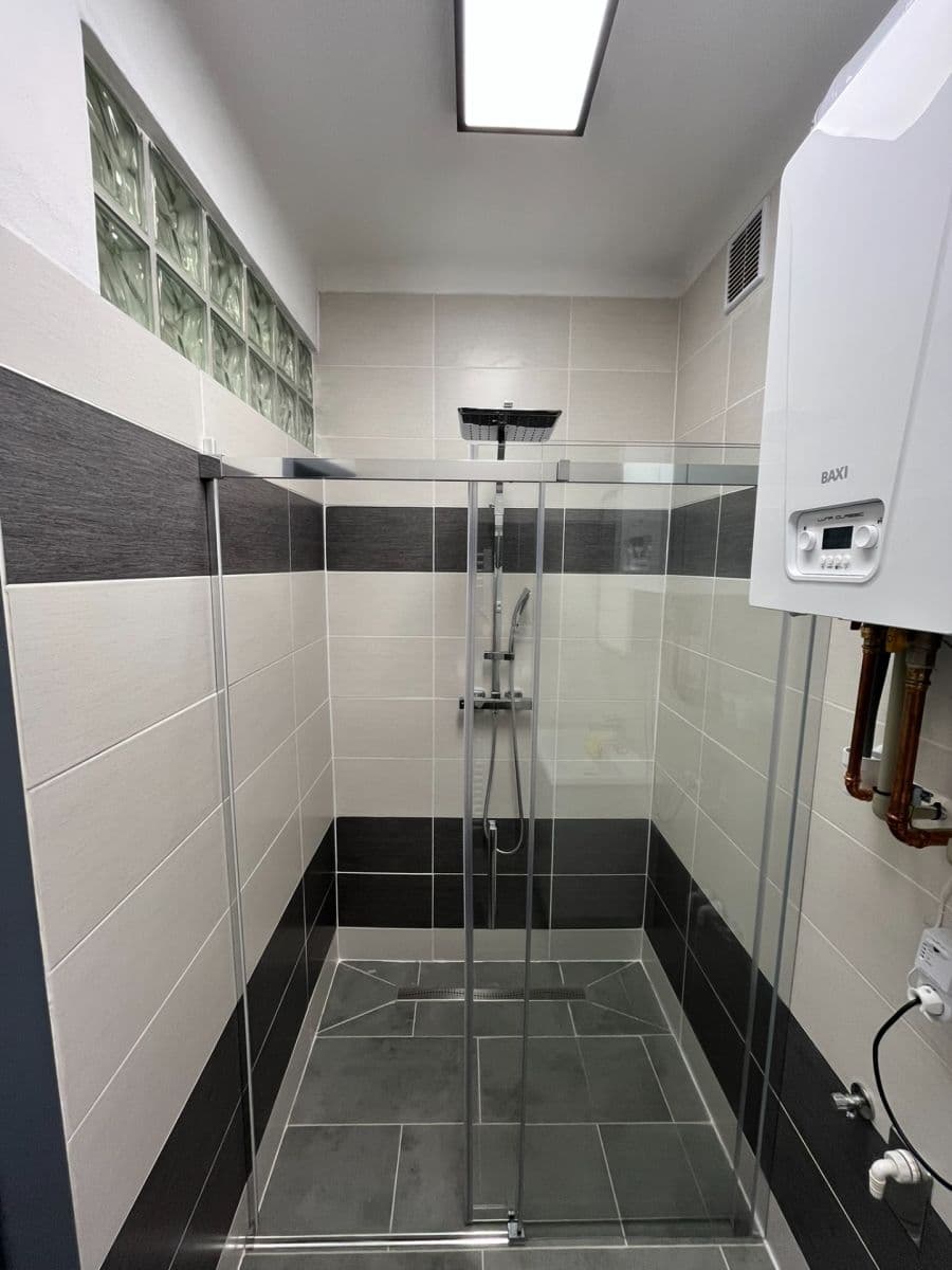 1 bedroom with open-plan kitchen flat to rent, 56 m², Na Vyhlídce, Jihlava, Vysočina Region 1 bedroom with open-plan kitchen flat to rent, 56 m², Na Vyhlídce, Jihlava, Vysočina Region