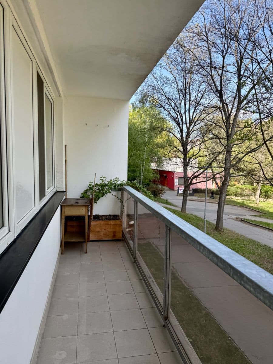 1 bedroom with open-plan kitchen flat to rent, 40 m², Mirovická, Prague, Prague 1 bedroom with open-plan kitchen flat to rent, 40 m², Mirovická, Prague, Prague