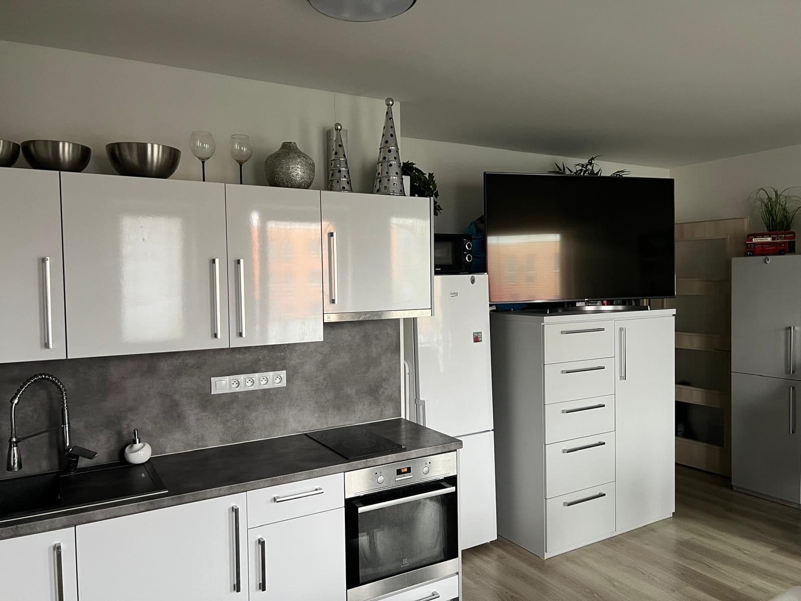 Studio flat for sale, 42 m², Kollárova, Plzeň, Plzeňský Region Studio flat for sale, 42 m², Kollárova, Plzeň, Plzeňský Region