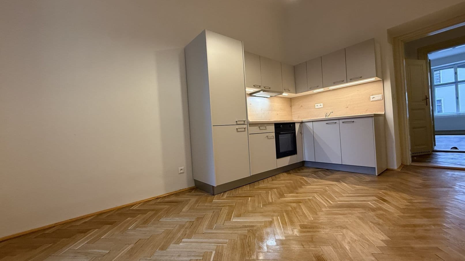 2 bedroom flat to rent, 70 m², Dukelských hrdinů, Prague, Prague 2 bedroom flat to rent, 70 m², Dukelských hrdinů, Prague, Prague