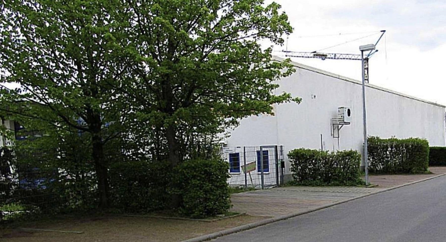 non-residential property to rent, 1,400 m², Groß-Bieberau, Hesse non-residential property to rent, 1,400 m², Groß-Bieberau, Hesse