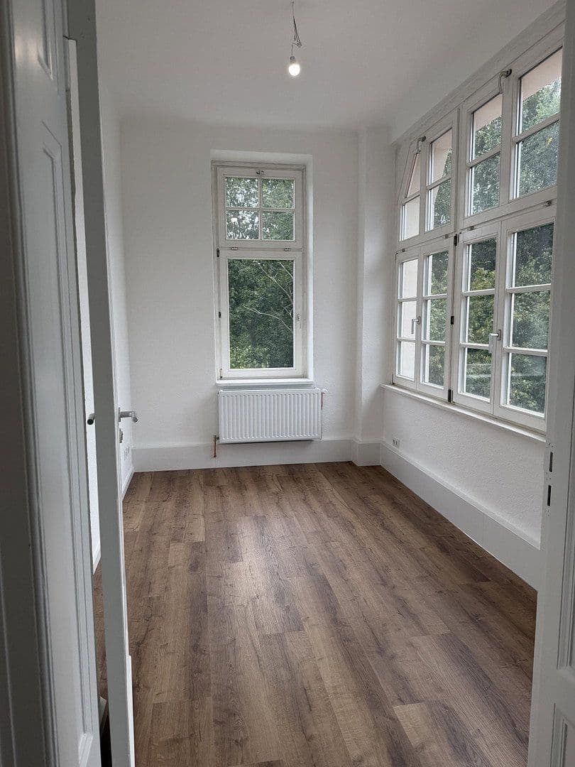 office to rent, 122 m², Wilhelmstraße 4, Dallgow-Döberitz, Brandenburg office to rent, 122 m², Wilhelmstraße 4, Dallgow-Döberitz, Brandenburg
