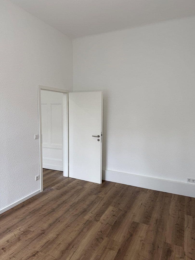 office to rent, 122 m², Wilhelmstraße 4, Dallgow-Döberitz, Brandenburg office to rent, 122 m², Wilhelmstraße 4, Dallgow-Döberitz, Brandenburg