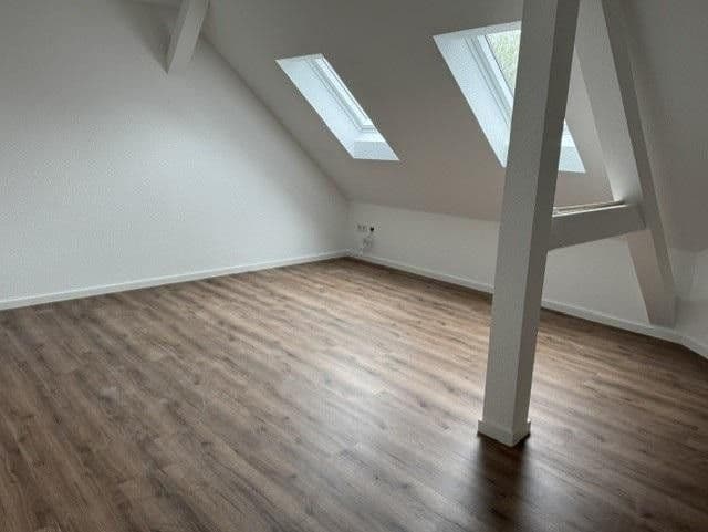 5 bedroom flat to rent, 140 m², Zwickauer Straße 483, Chemnitz, Saxony 5 bedroom flat to rent, 140 m², Zwickauer Straße 483, Chemnitz, Saxony