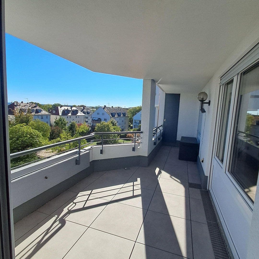 3 bedroom with open-plan kitchen flat for sale, 117 m², Stuttgart, Baden-Württemberg 3 bedroom with open-plan kitchen flat for sale, 117 m², Stuttgart, Baden-Württemberg
