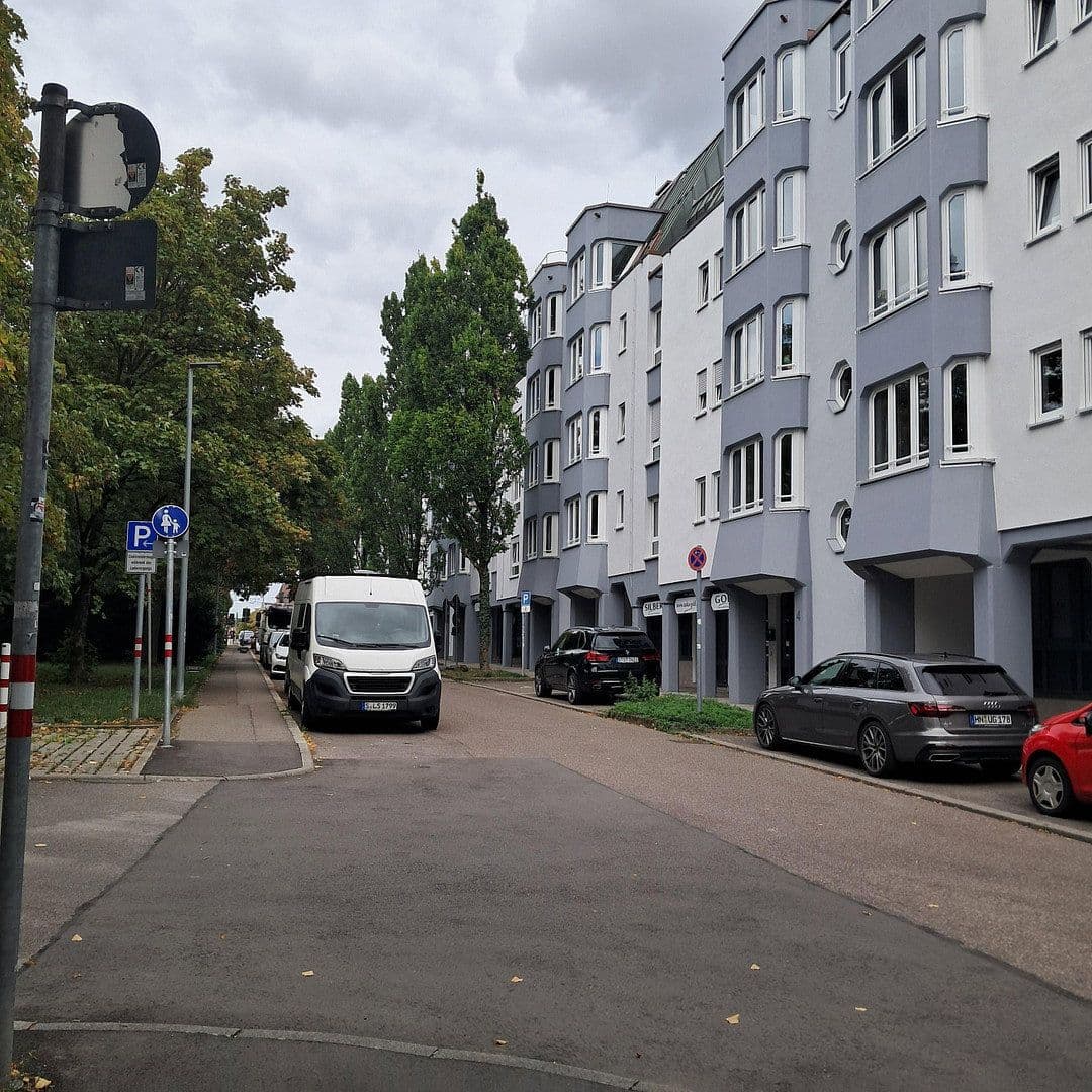 3 bedroom with open-plan kitchen flat for sale, 117 m², Stuttgart, Baden-Württemberg 3 bedroom with open-plan kitchen flat for sale, 117 m², Stuttgart, Baden-Württemberg