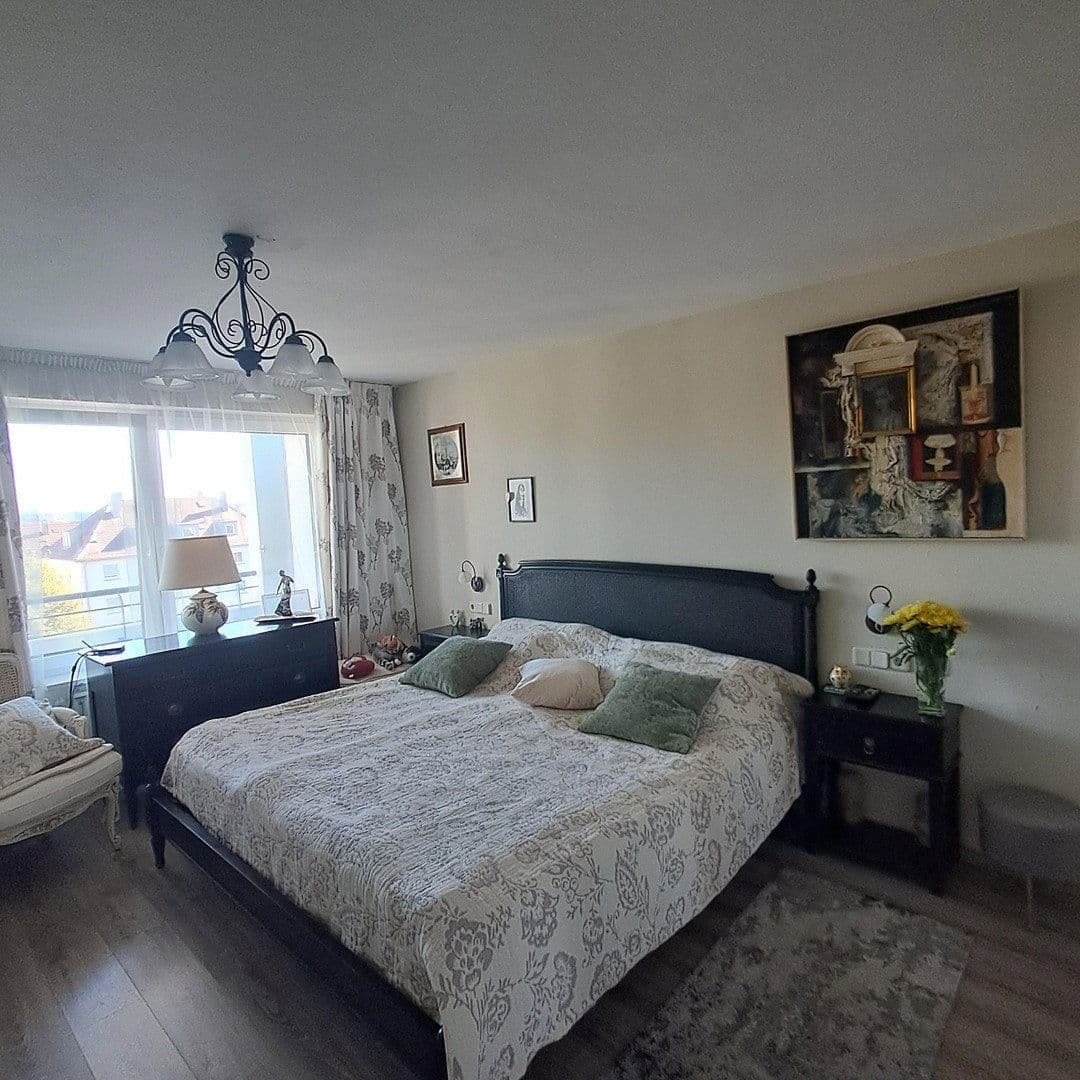 3 bedroom with open-plan kitchen flat for sale, 117 m², Stuttgart, Baden-Württemberg 3 bedroom with open-plan kitchen flat for sale, 117 m², Stuttgart, Baden-Württemberg