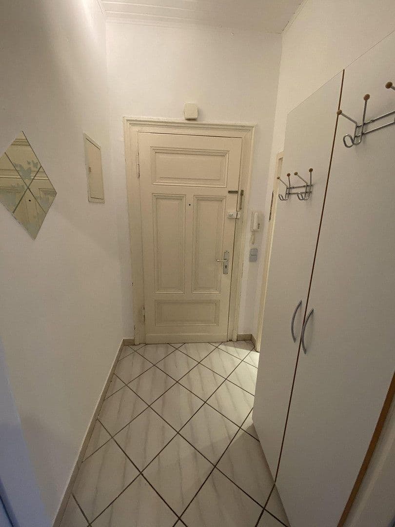 Studio flat to rent, 55 m², Friedrich-Ebert Str. 145, Wuppertal, North Rhine-Westphalia Studio flat to rent, 55 m², Friedrich-Ebert Str. 145, Wuppertal, North Rhine-Westphalia
