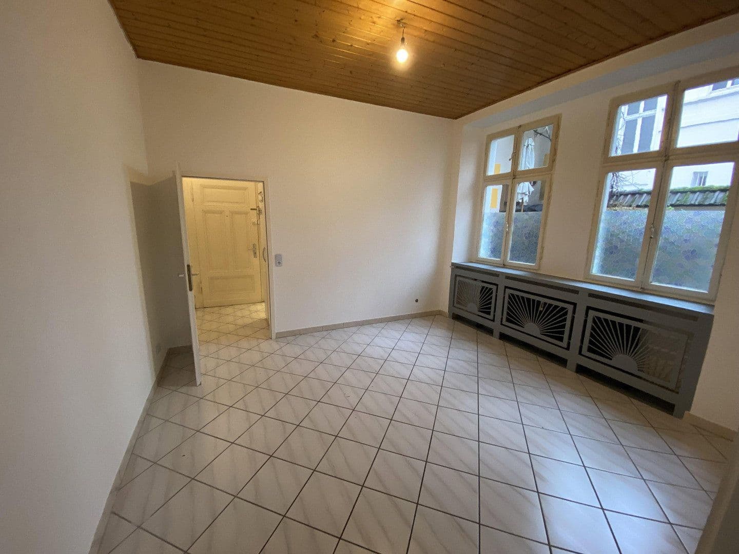 Studio flat to rent, 55 m², Friedrich-Ebert Str. 145, Wuppertal, North Rhine-Westphalia Studio flat to rent, 55 m², Friedrich-Ebert Str. 145, Wuppertal, North Rhine-Westphalia