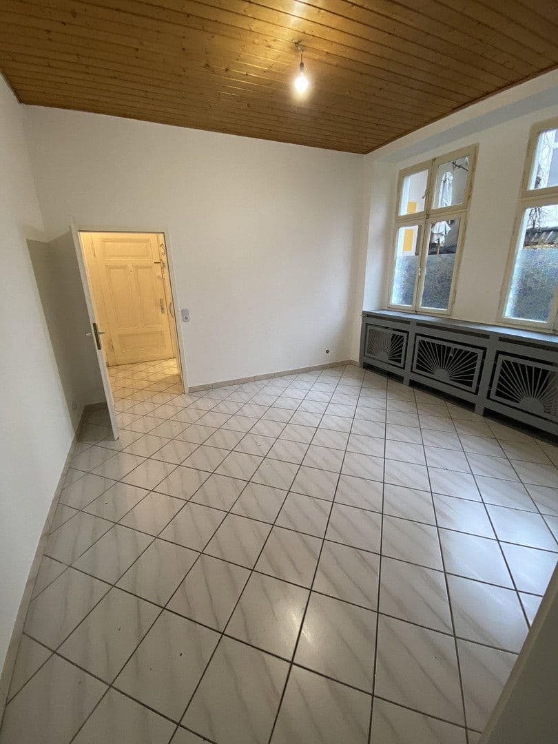 Studio flat to rent, 55 m², Friedrich-Ebert Str. 145, Wuppertal, North Rhine-Westphalia Studio flat to rent, 55 m², Friedrich-Ebert Str. 145, Wuppertal, North Rhine-Westphalia