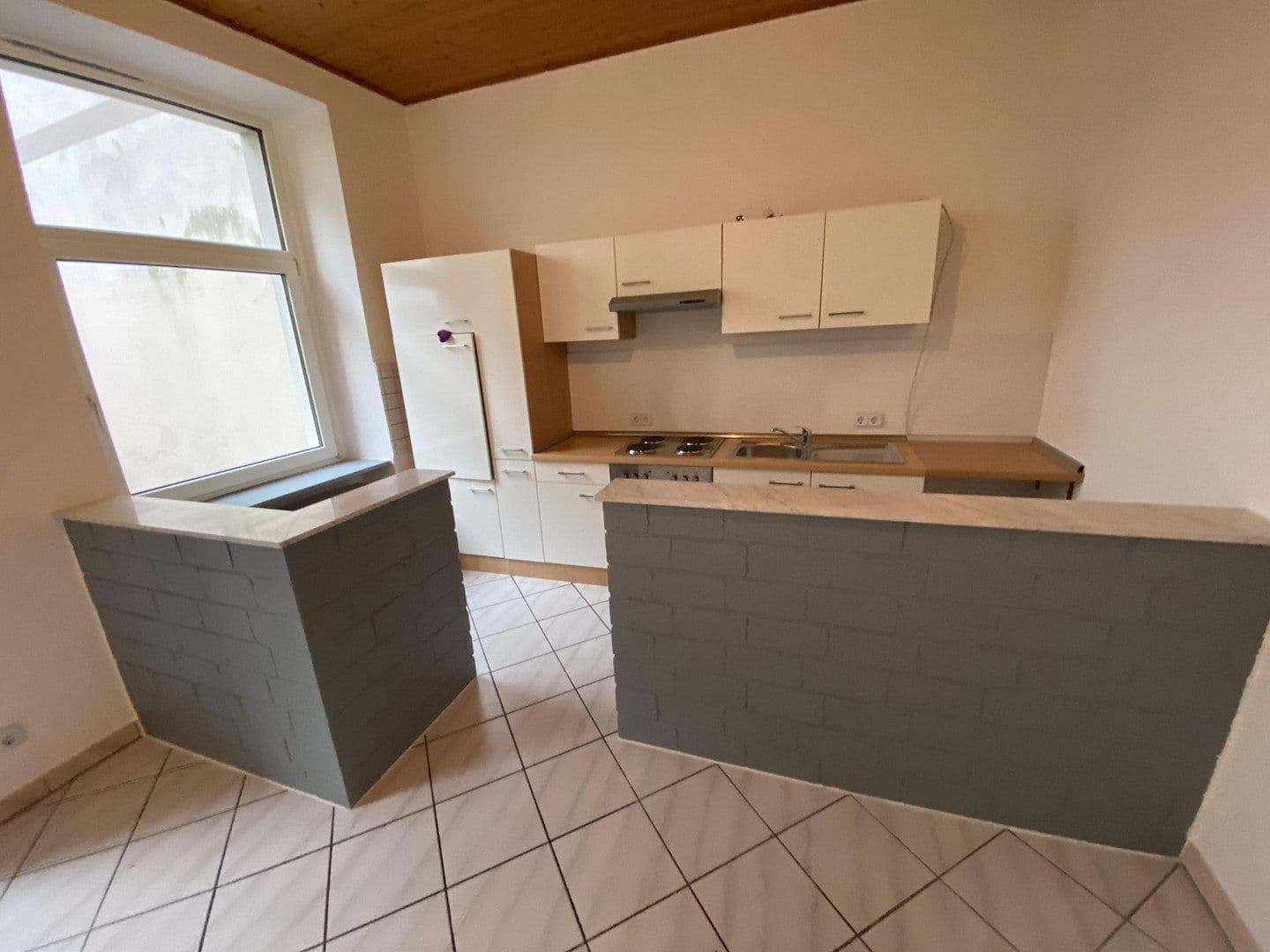 Studio flat to rent, 55 m², Friedrich-Ebert Str. 145, Wuppertal, North Rhine-Westphalia Studio flat to rent, 55 m², Friedrich-Ebert Str. 145, Wuppertal, North Rhine-Westphalia