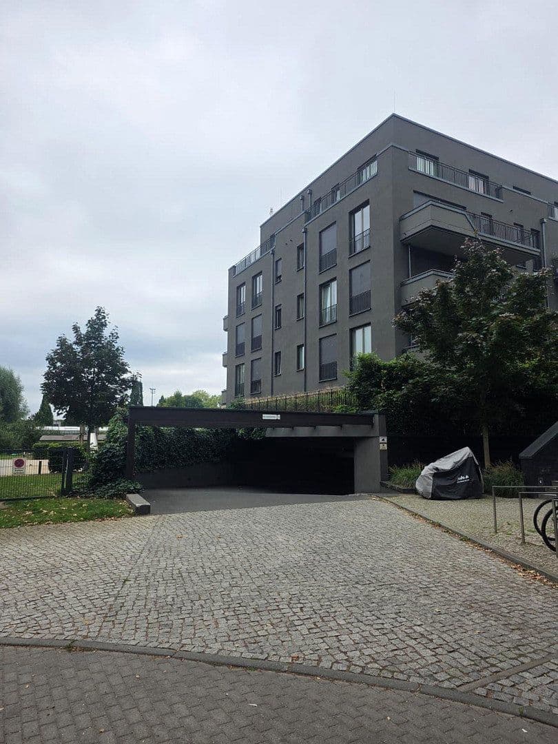 garage to rent, 0 m², Alt-Stralau 44, Berlin, Berlin garage to rent, 0 m², Alt-Stralau 44, Berlin, Berlin