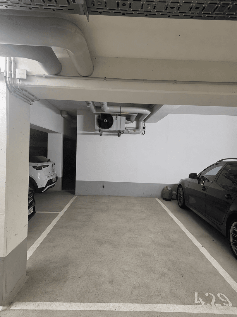 garage to rent, 0 m², Alt-Stralau 44, Berlin, Berlin garage to rent, 0 m², Alt-Stralau 44, Berlin, Berlin