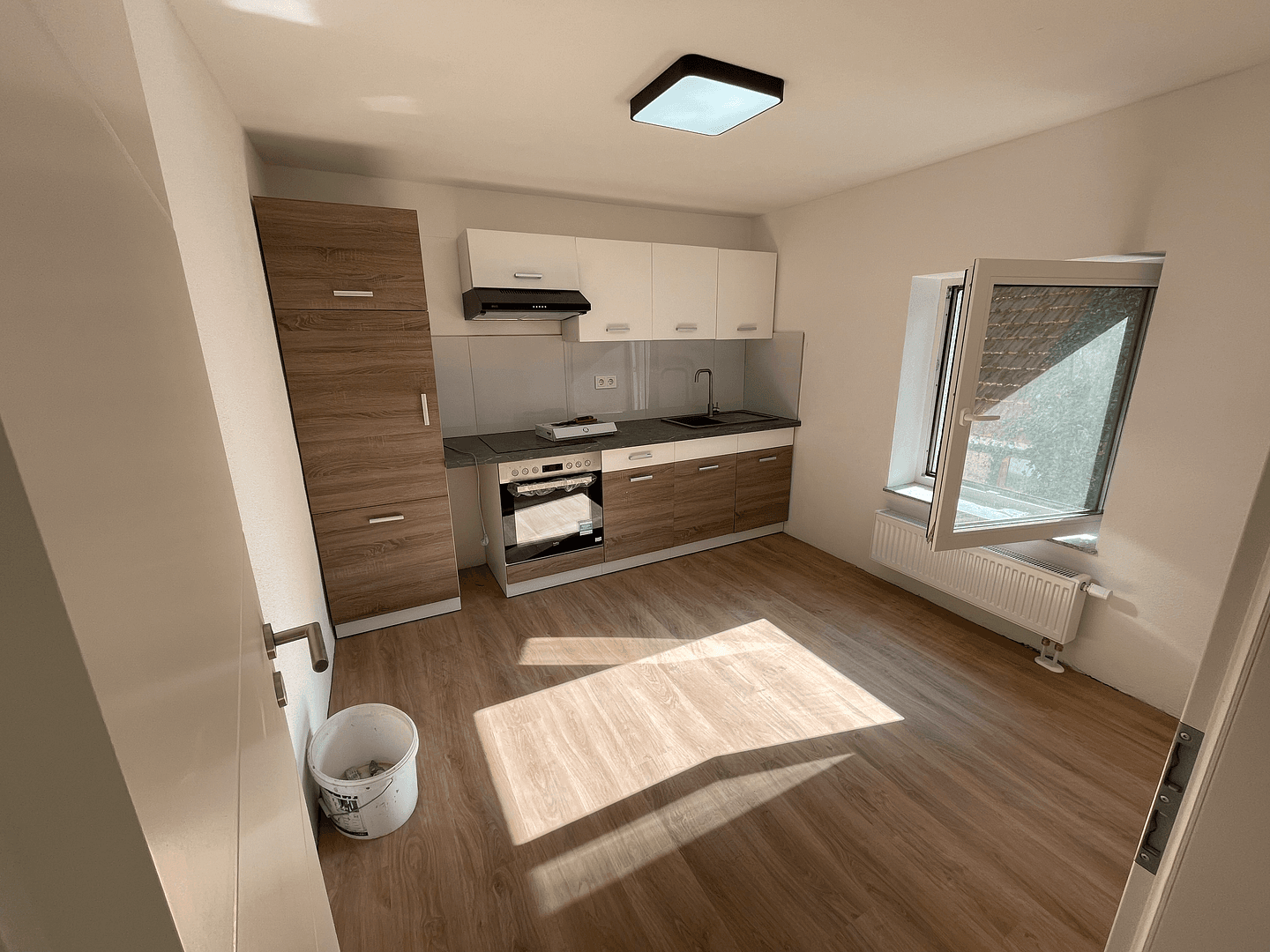 1 bedroom with open-plan kitchen flat to rent, 87 m², Illertissen, Bavaria 1 bedroom with open-plan kitchen flat to rent, 87 m², Illertissen, Bavaria