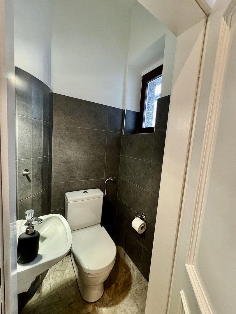 3 bedroom flat to rent, 80 m², Mönchengladbach, North Rhine-Westphalia 3 bedroom flat to rent, 80 m², Mönchengladbach, North Rhine-Westphalia