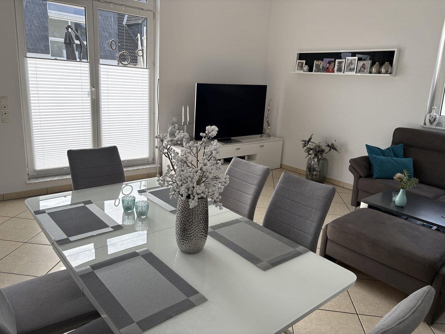 4 bedroom flat to rent, 118 m², Alstädter Straße 3a, Hürth, North Rhine-Westphalia 4 bedroom flat to rent, 118 m², Alstädter Straße 3a, Hürth, North Rhine-Westphalia