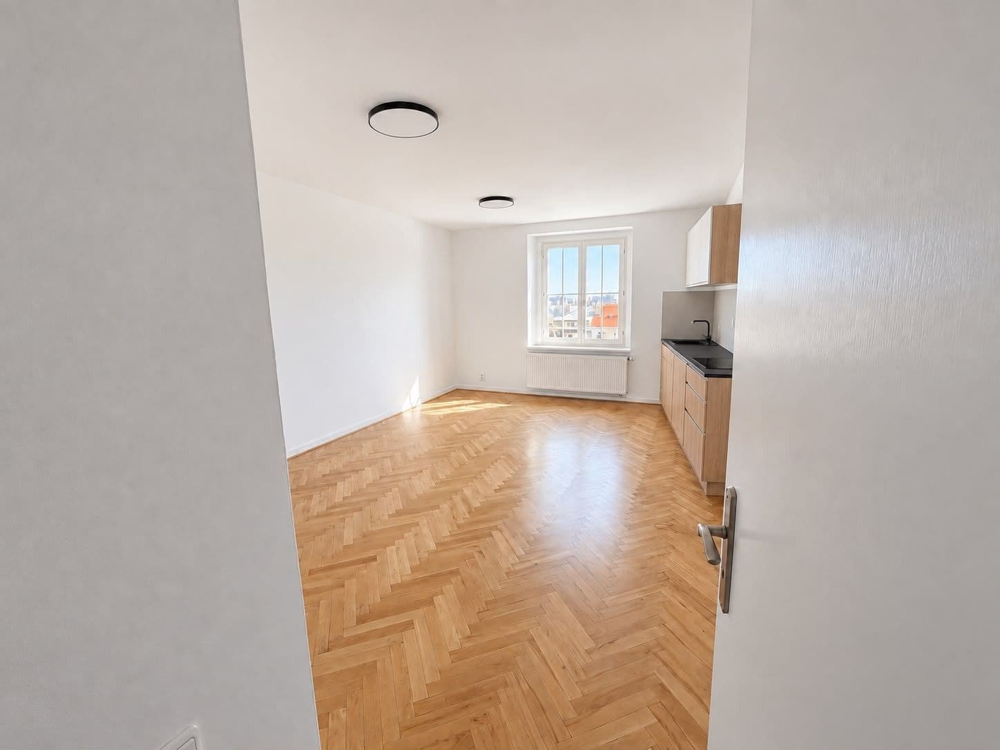 2 bedroom with open-plan kitchen flat to rent, 79 m², Milešovská, Prague, Prague 2 bedroom with open-plan kitchen flat to rent, 79 m², Milešovská, Prague, Prague