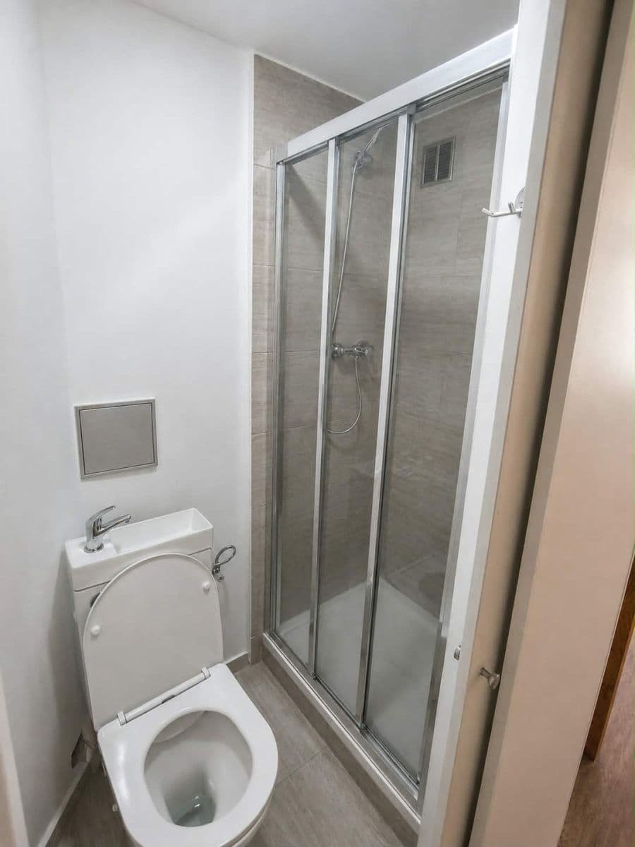 Studio flat to rent, 13 m², U Smaltovny, Prague, Prague Studio flat to rent, 13 m², U Smaltovny, Prague, Prague