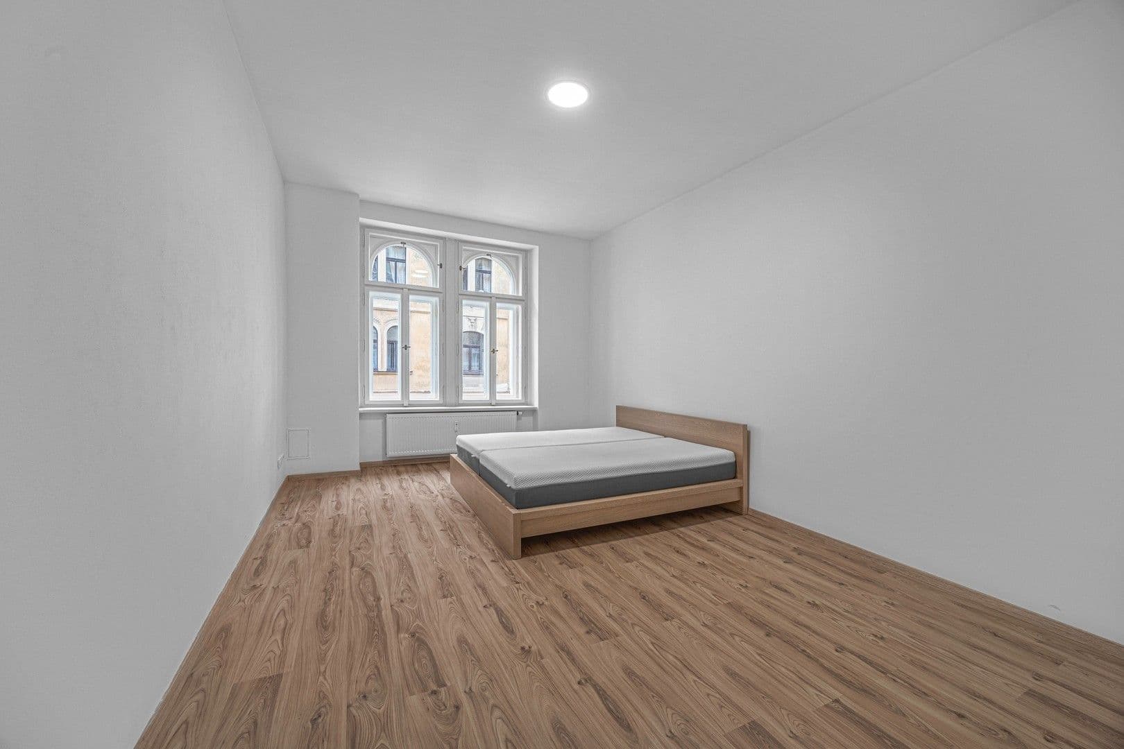 1 bedroom with open-plan kitchen flat to rent, 48 m², Oldřichova, Prague, Prague 1 bedroom with open-plan kitchen flat to rent, 48 m², Oldřichova, Prague, Prague
