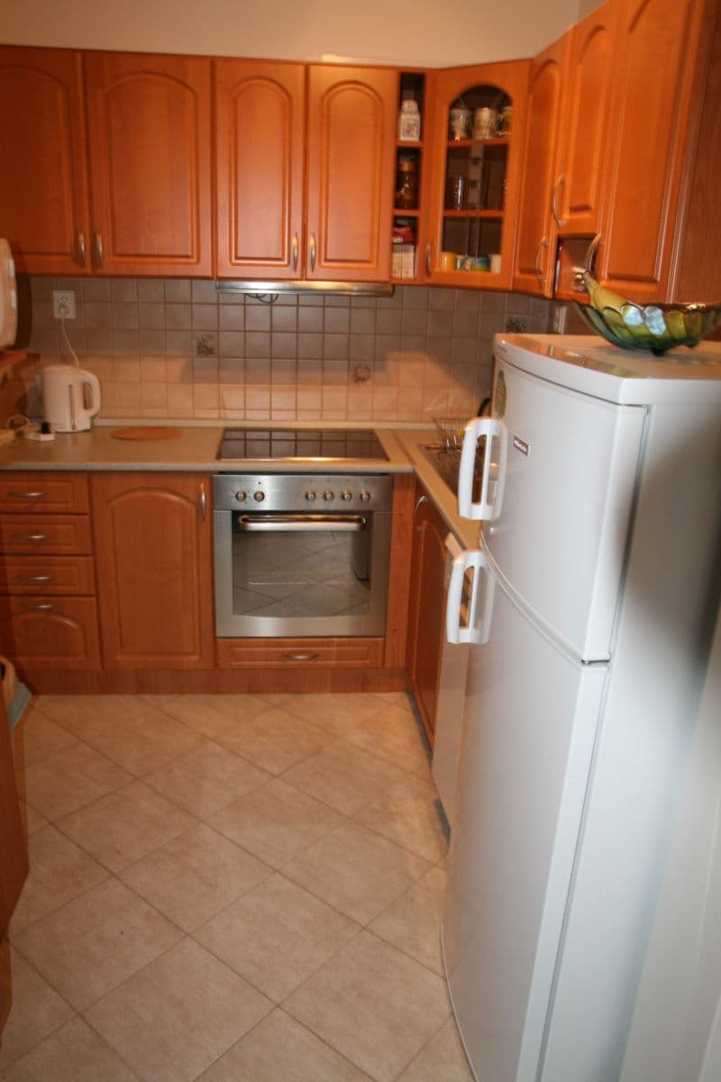 1 bedroom with open-plan kitchen flat to rent, 43 m², Machuldova, Prague, Prague 1 bedroom with open-plan kitchen flat to rent, 43 m², Machuldova, Prague, Prague