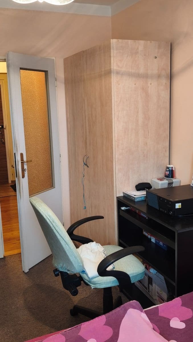 1 bedroom with open-plan kitchen flat to rent, 43 m², Machuldova, Prague, Prague 1 bedroom with open-plan kitchen flat to rent, 43 m², Machuldova, Prague, Prague