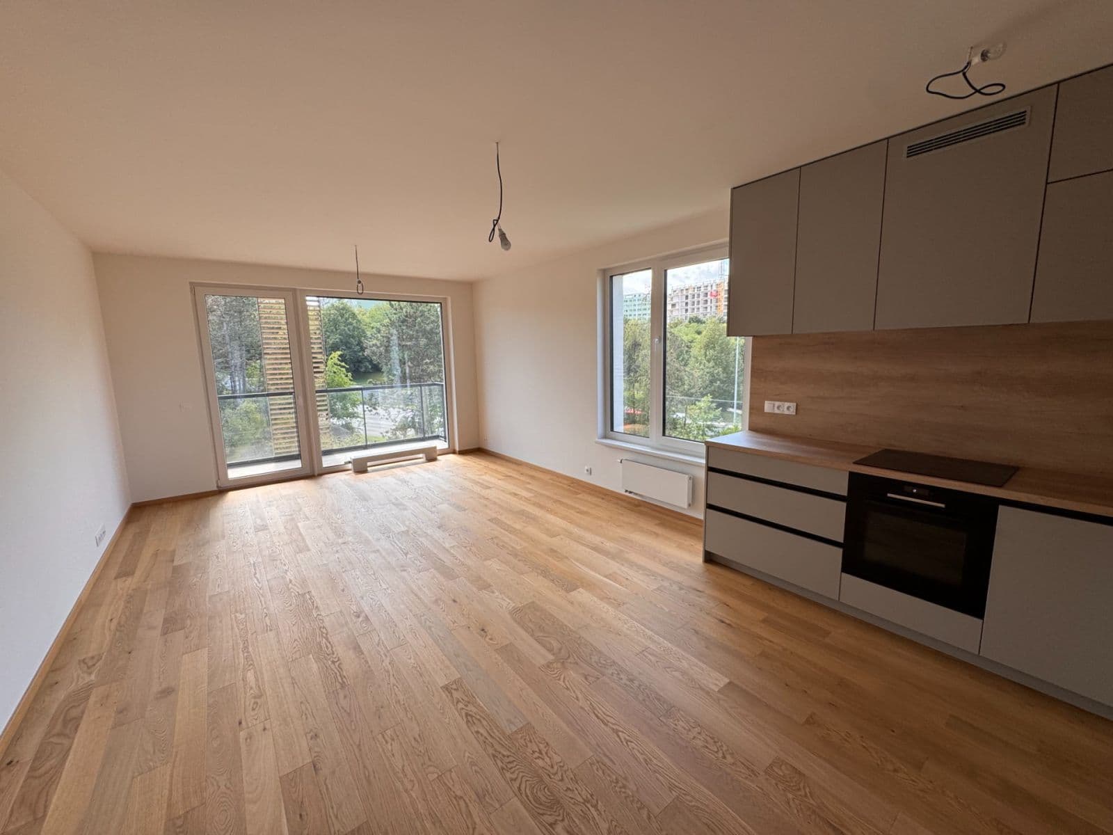 2 bedroom with open-plan kitchen flat to rent, 82 m², Kárníkova, Prague, Prague 2 bedroom with open-plan kitchen flat to rent, 82 m², Kárníkova, Prague, Prague