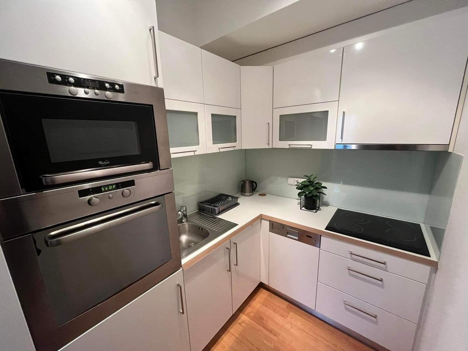 Studio flat to rent, 43 m², Husitská, Prague, Prague Studio flat to rent, 43 m², Husitská, Prague, Prague