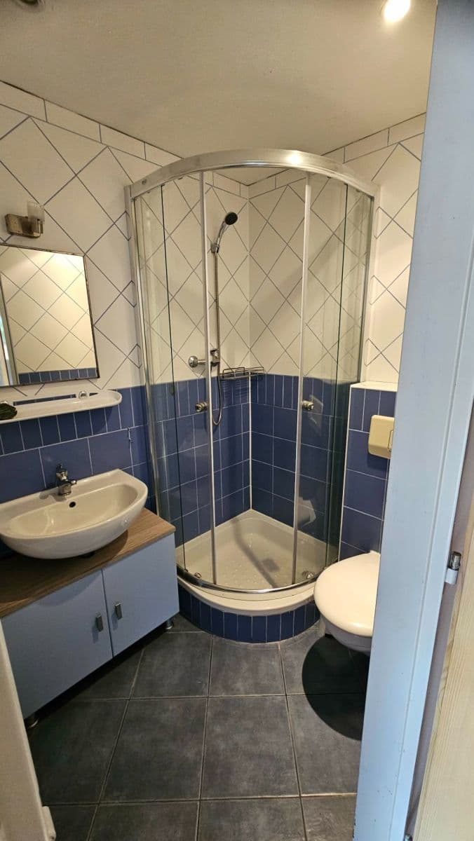 1 bedroom flat to rent, 32 m², Na Výšině, Karlovy Vary, Karlovarský Region 1 bedroom flat to rent, 32 m², Na Výšině, Karlovy Vary, Karlovarský Region