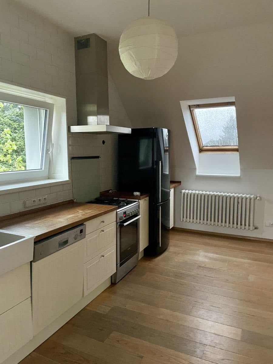 2 bedroom with open-plan kitchen flat to rent, 75 m², Otovická, Prague, Prague 2 bedroom with open-plan kitchen flat to rent, 75 m², Otovická, Prague, Prague
