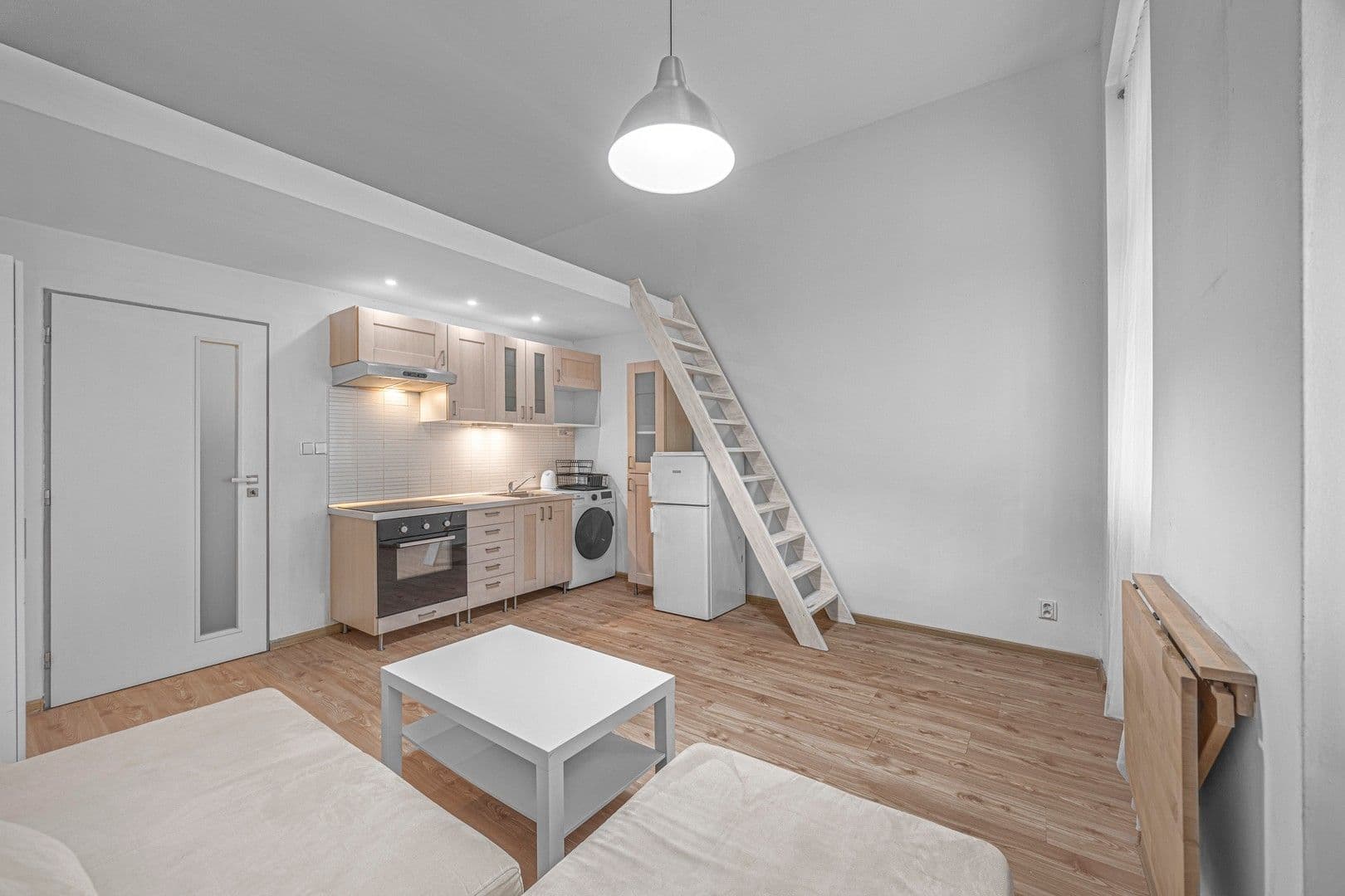 Studio flat to rent, 31 m², Na Maninách, Prague, Prague Studio flat to rent, 31 m², Na Maninách, Prague, Prague