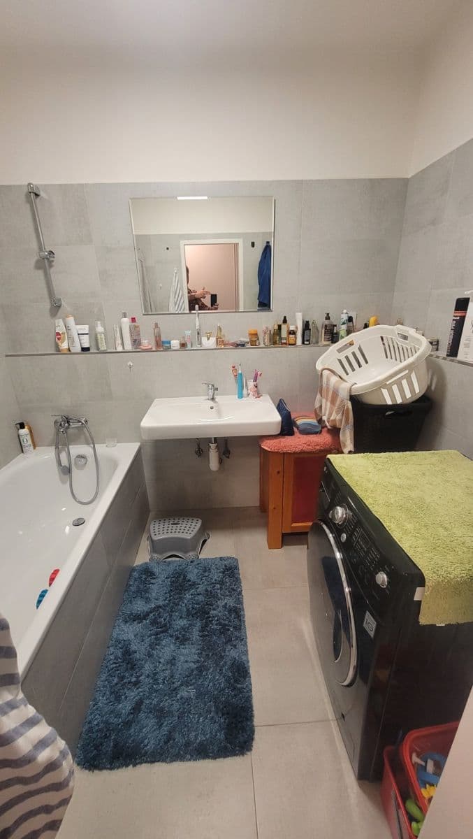 3 bedroom flat to rent, 96 m², J. K. Tyla, Horoměřice, Středočeský Region 3 bedroom flat to rent, 96 m², J. K. Tyla, Horoměřice, Středočeský Region