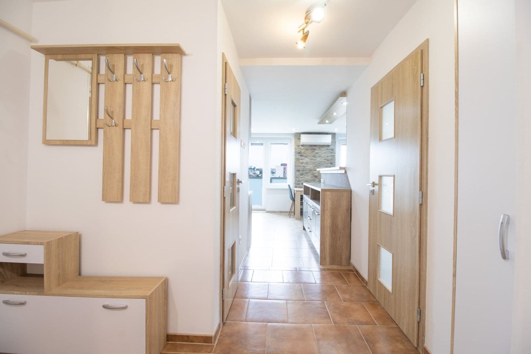 2 bedroom with open-plan kitchen flat to rent, 65 m², Zalužanská, Mladá Boleslav, Středočeský Region 2 bedroom with open-plan kitchen flat to rent, 65 m², Zalužanská, Mladá Boleslav, Středočeský Region