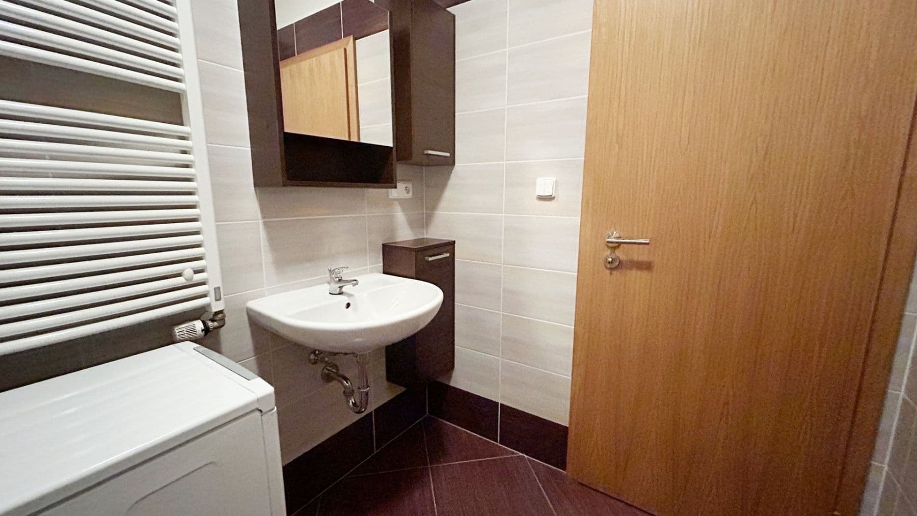 Studio flat to rent, 31 m², Hornoměcholupská, Prague, Prague Studio flat to rent, 31 m², Hornoměcholupská, Prague, Prague