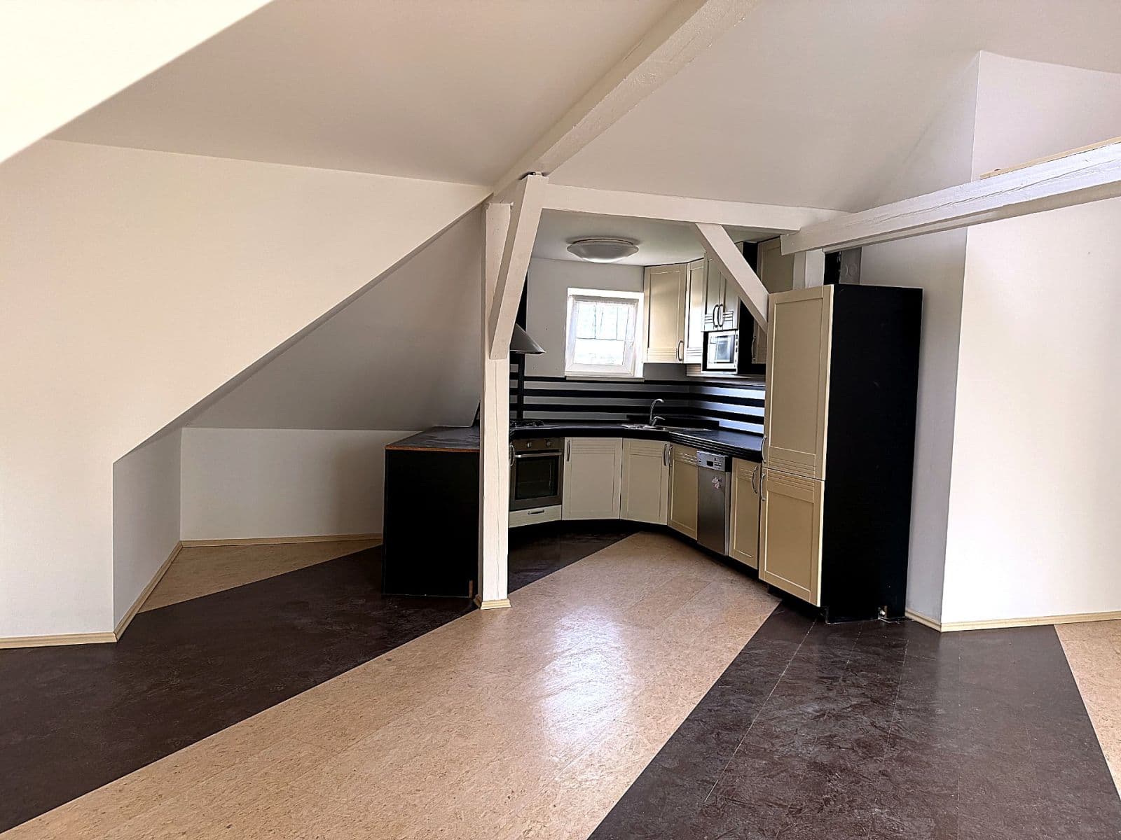 2 bedroom with open-plan kitchen flat to rent, 75 m², Na Moklině, Prague, Prague 2 bedroom with open-plan kitchen flat to rent, 75 m², Na Moklině, Prague, Prague