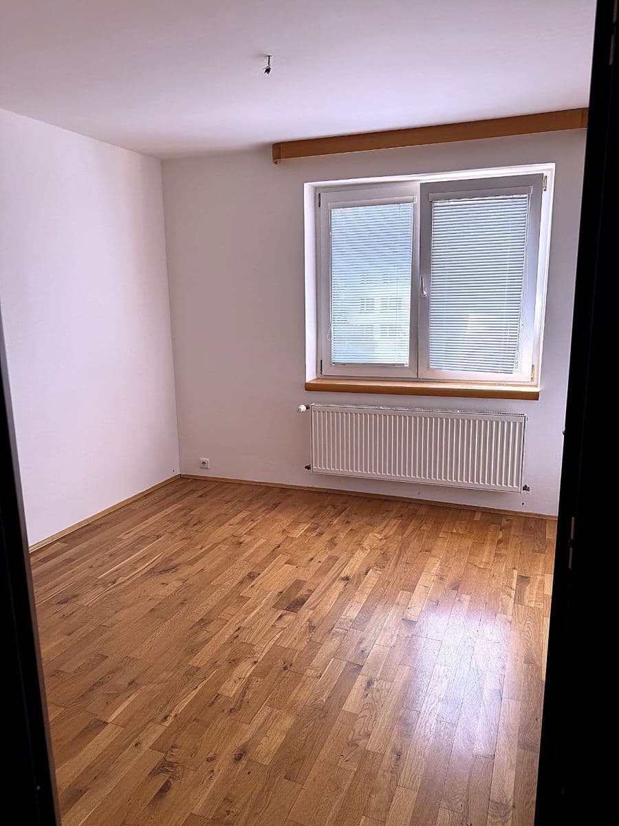 2 bedroom with open-plan kitchen flat to rent, 75 m², Na Moklině, Prague, Prague 2 bedroom with open-plan kitchen flat to rent, 75 m², Na Moklině, Prague, Prague