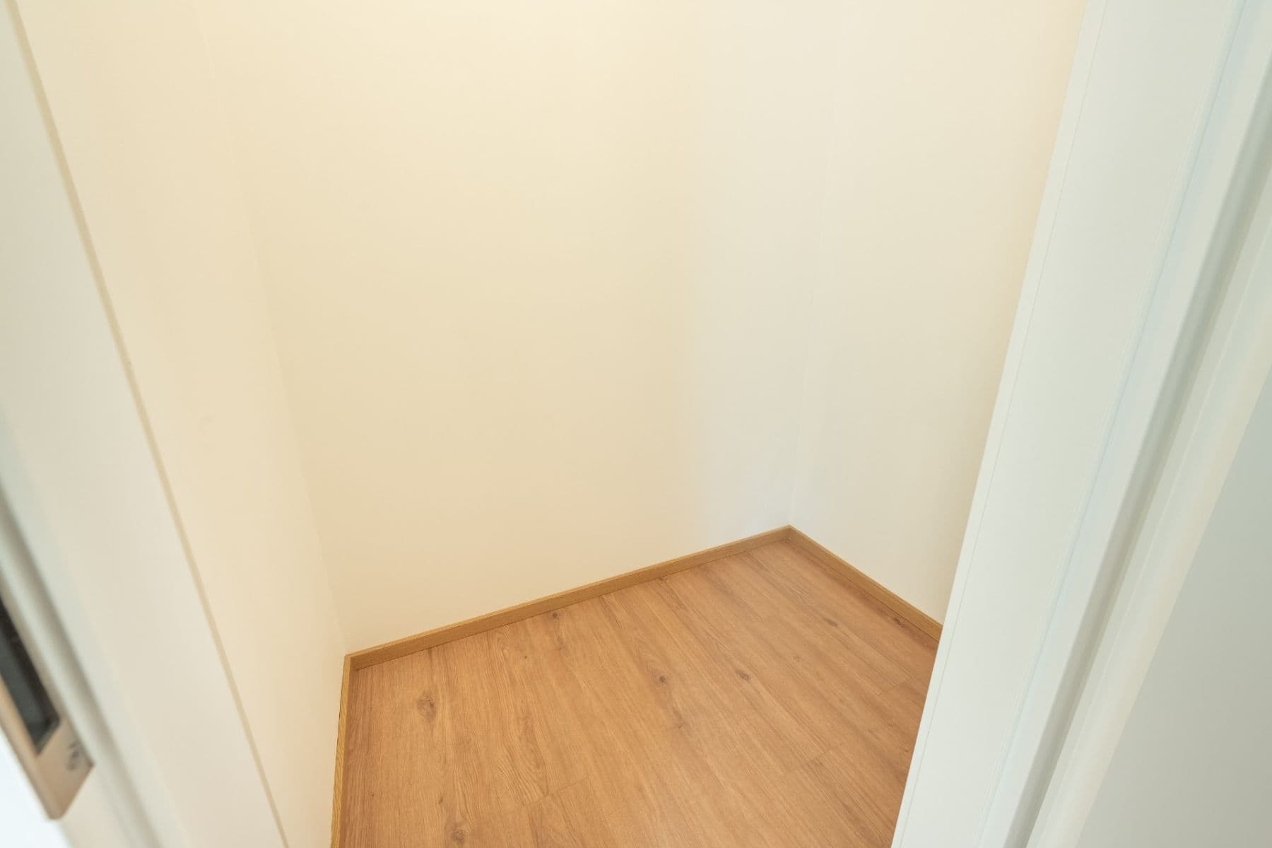 2 bedroom with open-plan kitchen flat to rent, 76 m², Ke stadionu, Kladno, Středočeský Region 2 bedroom with open-plan kitchen flat to rent, 76 m², Ke stadionu, Kladno, Středočeský Region
