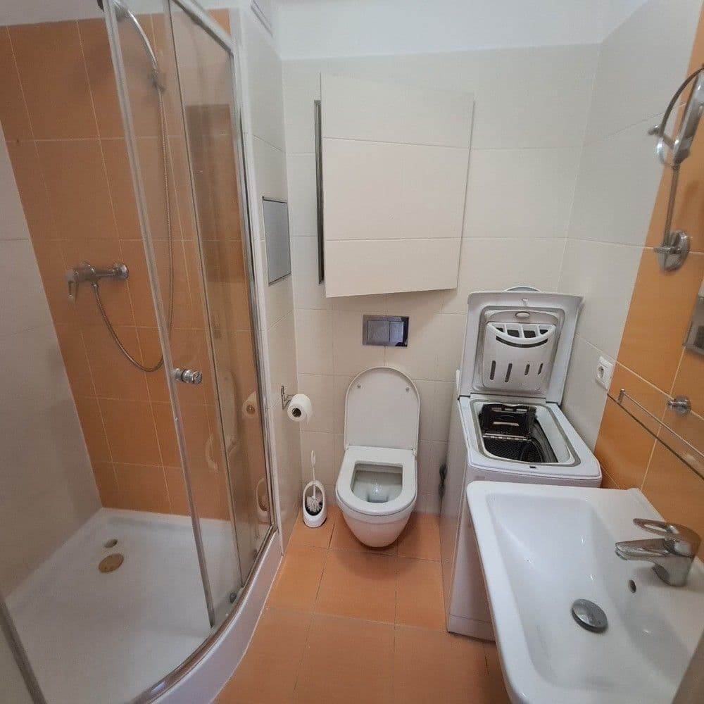 Studio flat to rent, 23 m², Freyova, Prague, Prague Studio flat to rent, 23 m², Freyova, Prague, Prague