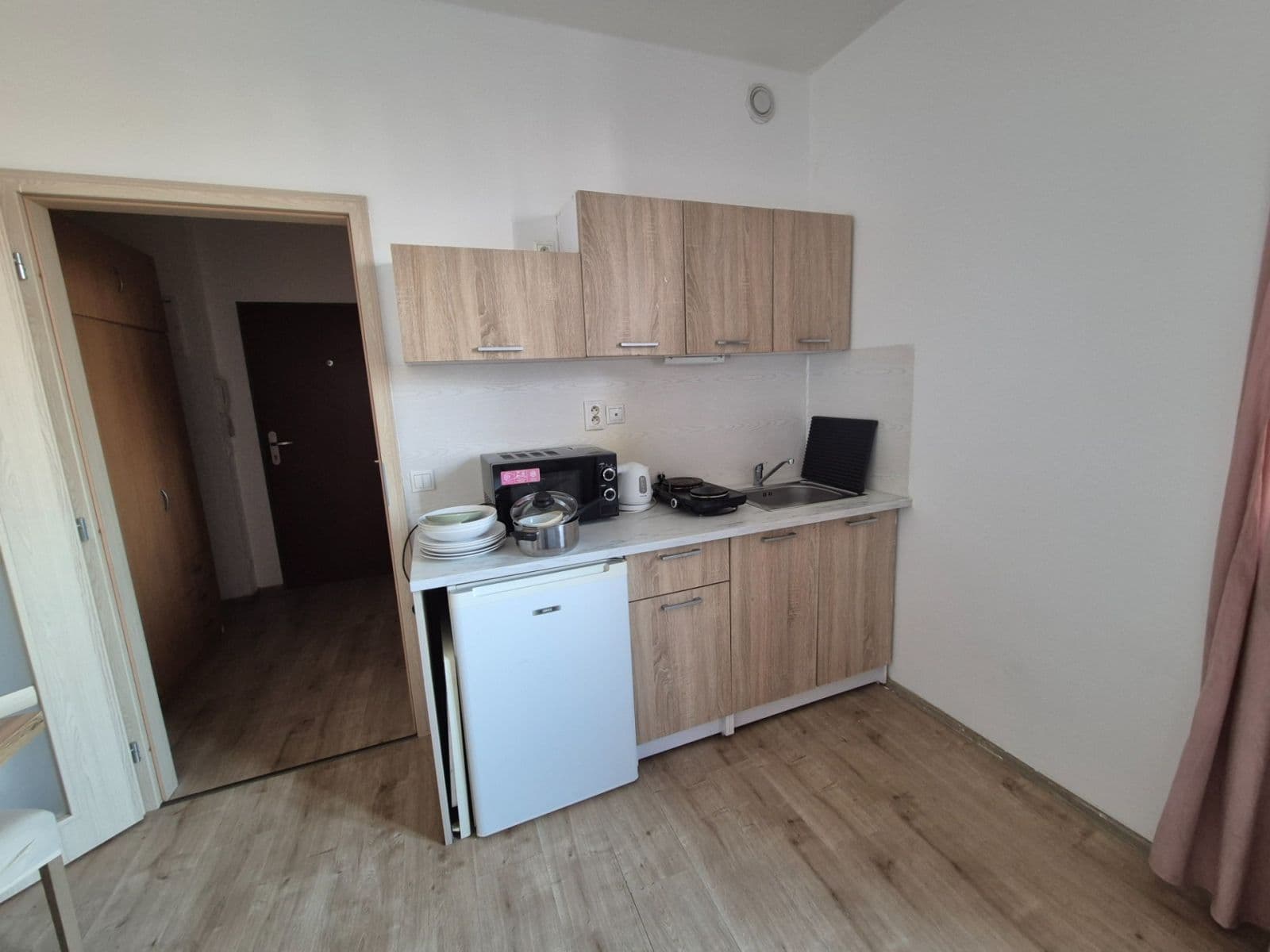 Studio flat to rent, 23 m², Freyova, Prague, Prague Studio flat to rent, 23 m², Freyova, Prague, Prague