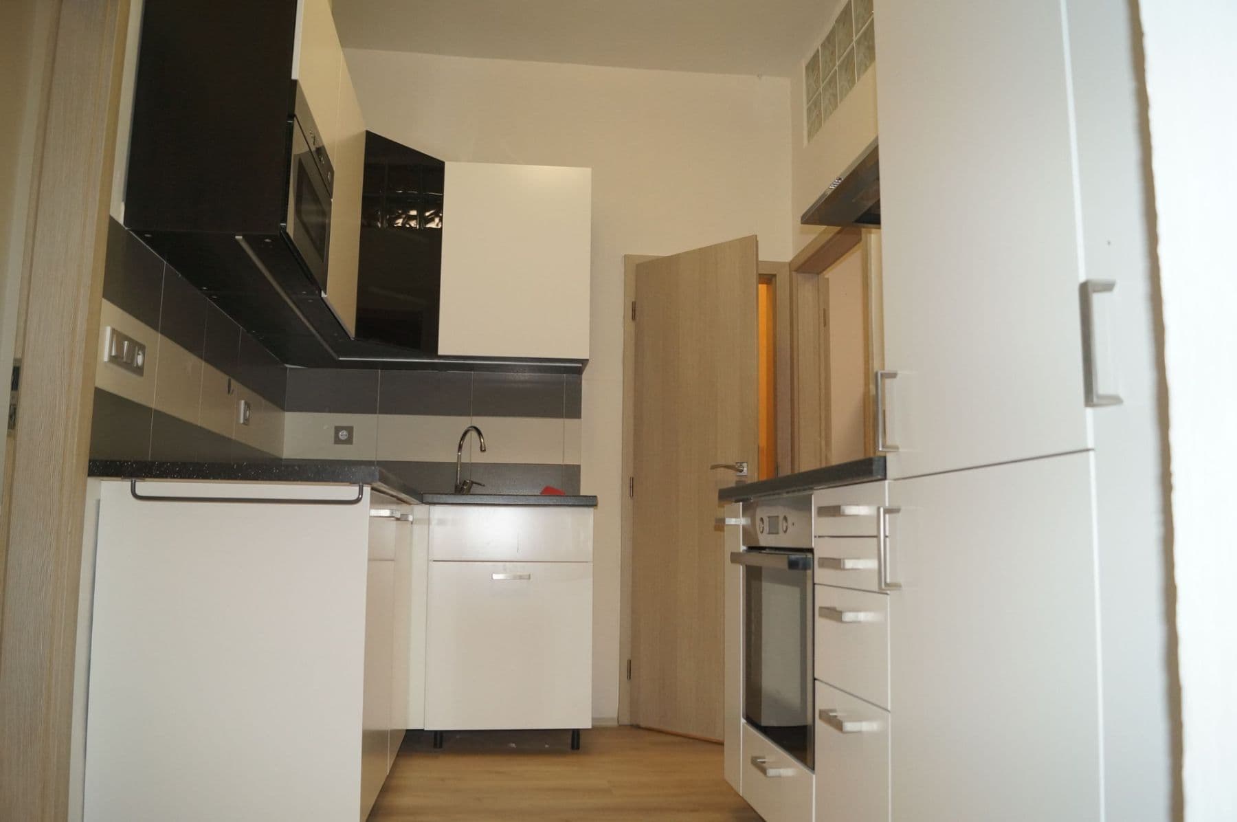 2 bedroom flat to rent, 52 m², Heřmanova, Prague, Prague 2 bedroom flat to rent, 52 m², Heřmanova, Prague, Prague