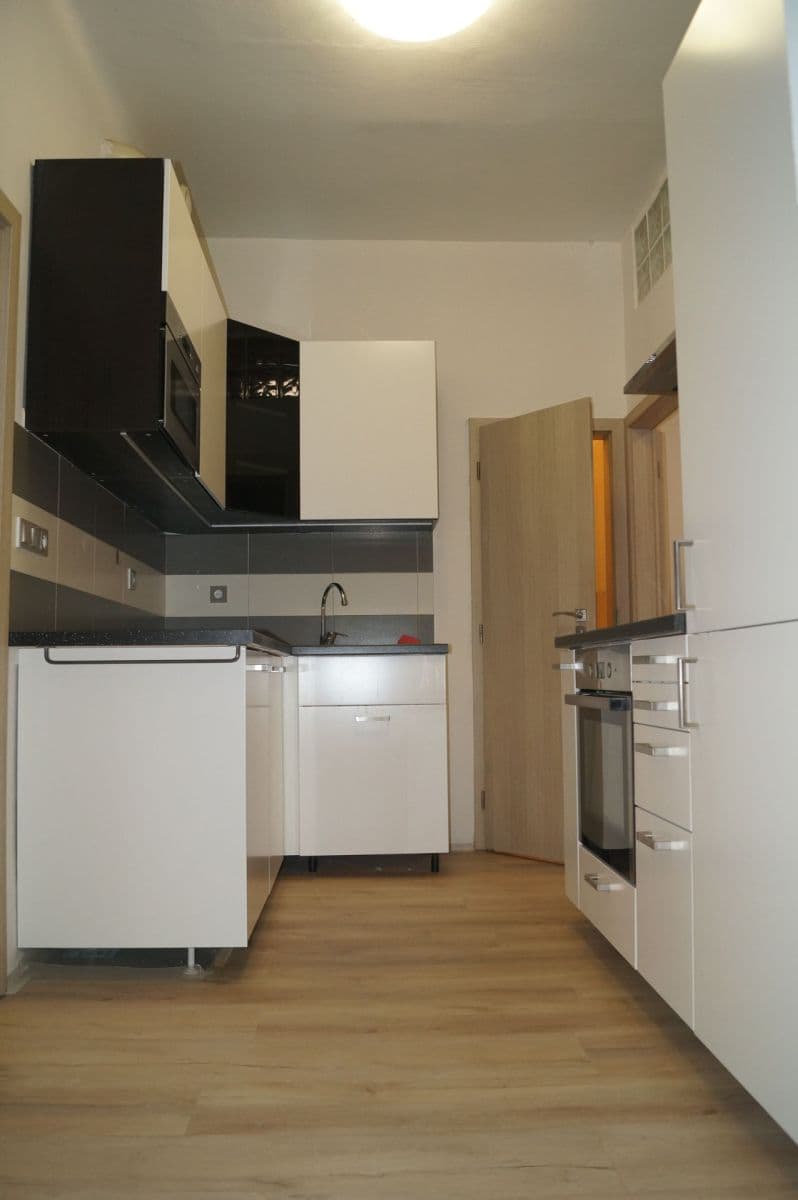 2 bedroom flat to rent, 52 m², Heřmanova, Prague, Prague 2 bedroom flat to rent, 52 m², Heřmanova, Prague, Prague
