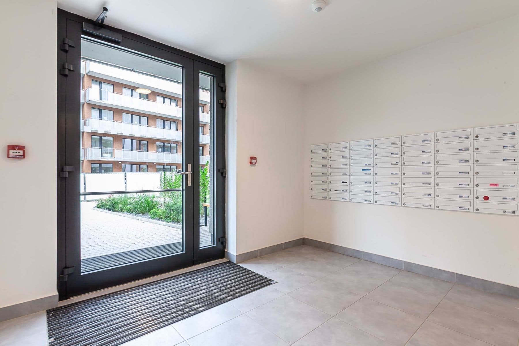 Studio flat to rent, 36 m², Gerstelova, Prague, Prague Studio flat to rent, 36 m², Gerstelova, Prague, Prague