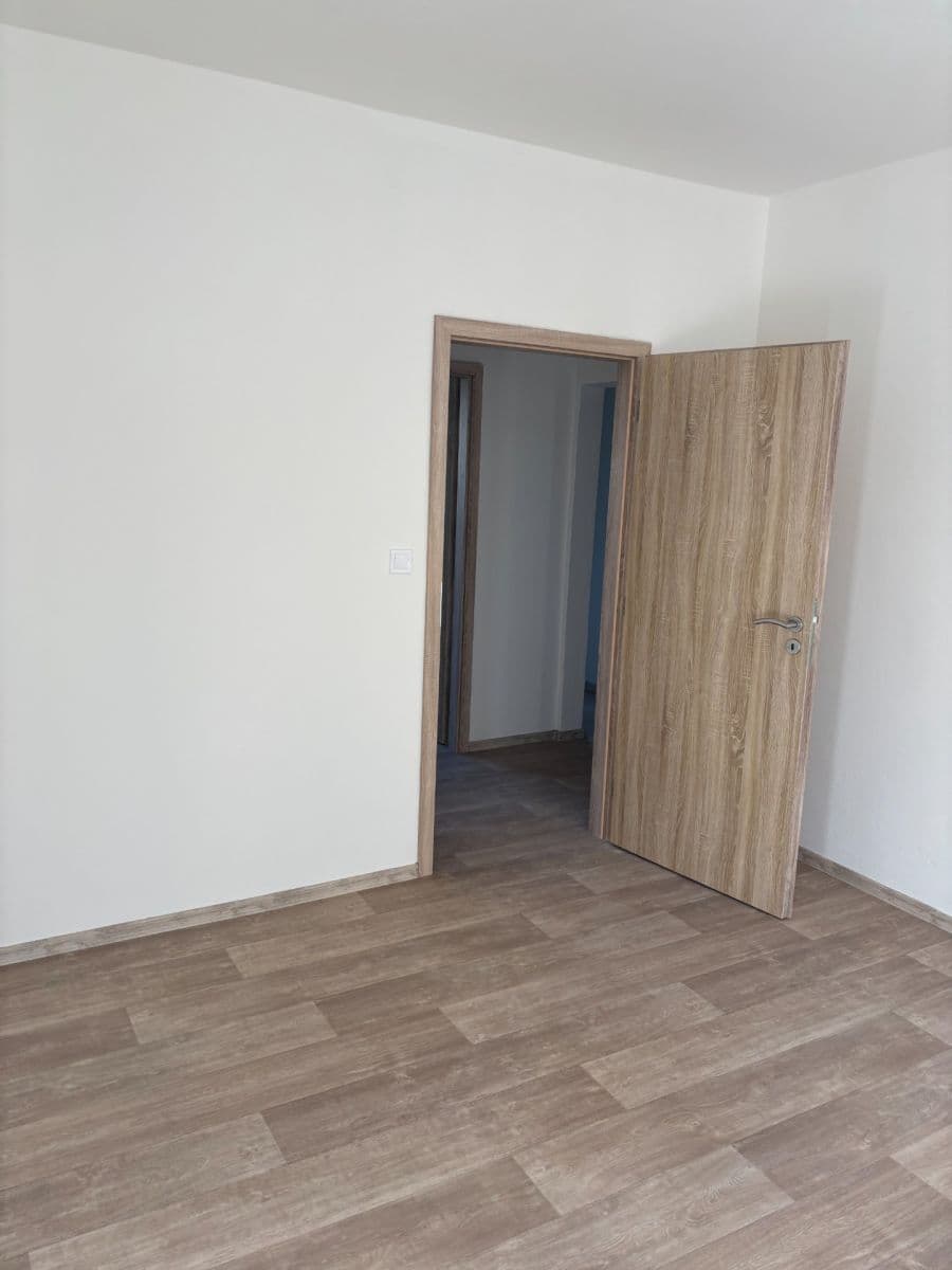 2 bedroom flat to rent, 54 m², třída Svobody, Zlín, Zlínský Region 2 bedroom flat to rent, 54 m², třída Svobody, Zlín, Zlínský Region
