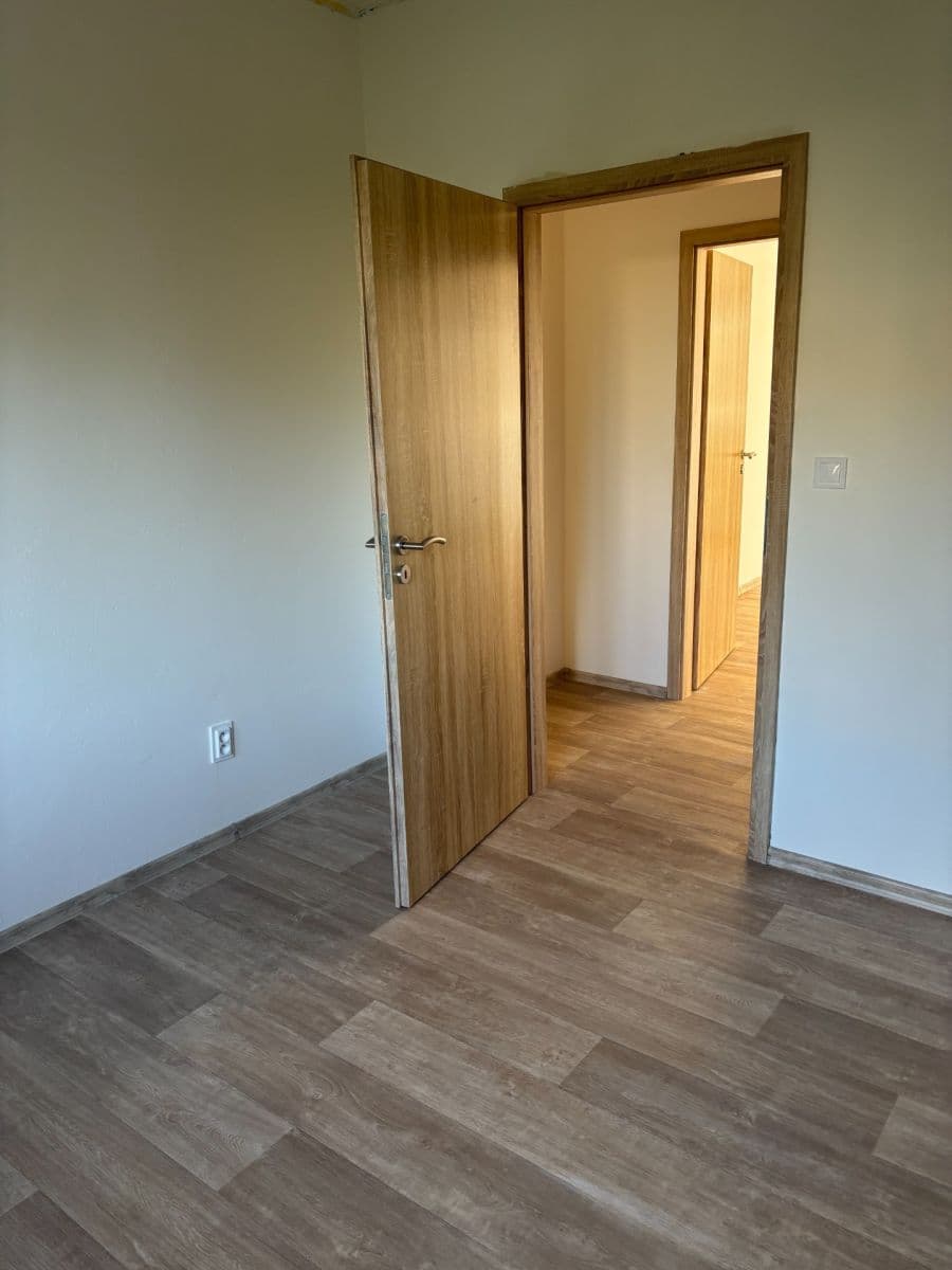 2 bedroom flat to rent, 54 m², třída Svobody, Zlín, Zlínský Region 2 bedroom flat to rent, 54 m², třída Svobody, Zlín, Zlínský Region