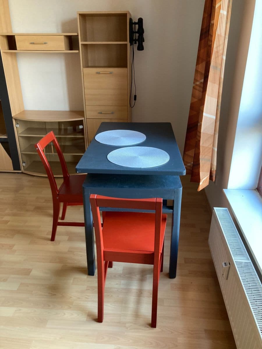 Studio flat to rent, 31 m², Zimní, Hostivice, Středočeský Region Studio flat to rent, 31 m², Zimní, Hostivice, Středočeský Region