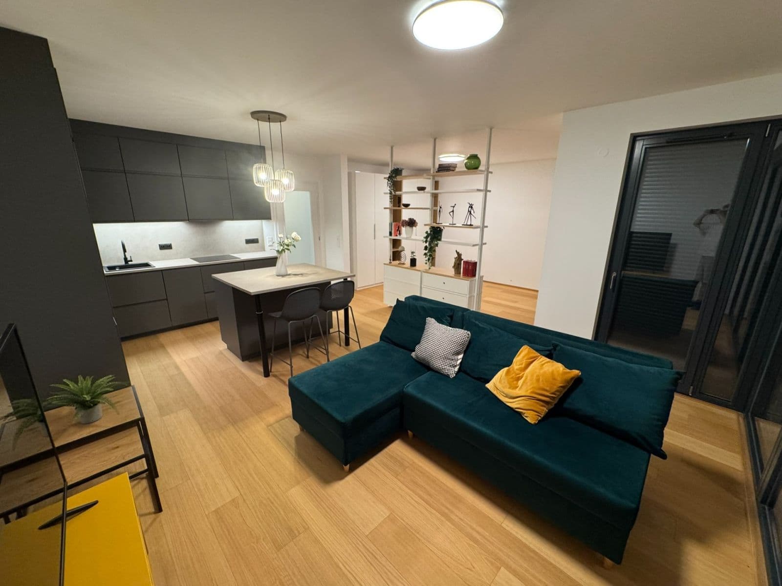 1 bedroom with open-plan kitchen flat to rent, 53 m², Za Pískovnou, Prague, Prague 1 bedroom with open-plan kitchen flat to rent, 53 m², Za Pískovnou, Prague, Prague