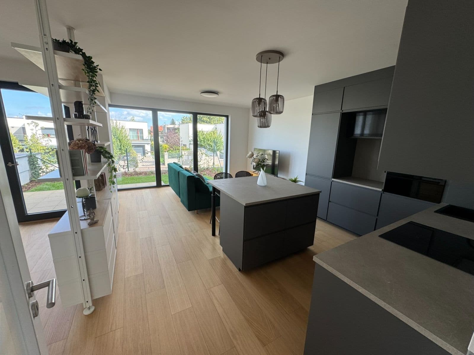 1 bedroom with open-plan kitchen flat to rent, 53 m², Za Pískovnou, Prague, Prague 1 bedroom with open-plan kitchen flat to rent, 53 m², Za Pískovnou, Prague, Prague