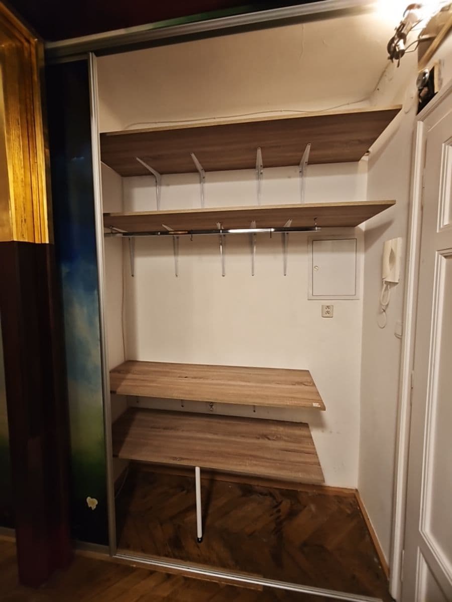 Studio flat to rent, 27 m², Eliášova, Prague, Prague Studio flat to rent, 27 m², Eliášova, Prague, Prague