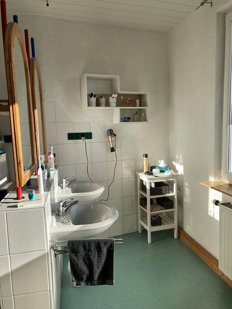 2 bedroom with open-plan kitchen flat to rent, 104 m², Böttingen, Baden-Württemberg 2 bedroom with open-plan kitchen flat to rent, 104 m², Böttingen, Baden-Württemberg