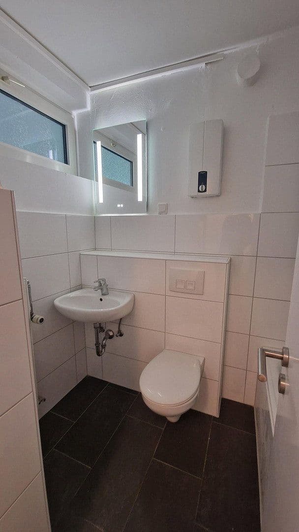 1 bedroom flat to rent, 40 m², Hohenstein 45, Wuppertal, North Rhine-Westphalia 1 bedroom flat to rent, 40 m², Hohenstein 45, Wuppertal, North Rhine-Westphalia